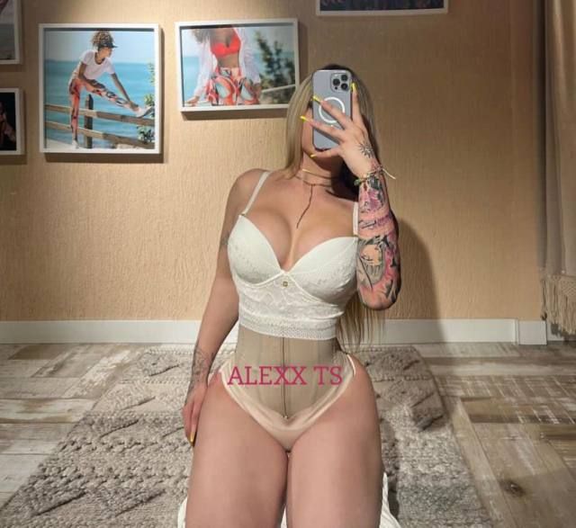 Sexy Big Butt 7in Brazilian TS, Currently Visiting US And available for some casual fun 🤩 - Image 2